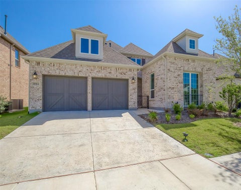 Photo of 8504 Pine Valley Drive, McKinney, TX 75070 (MLS # 21402527)