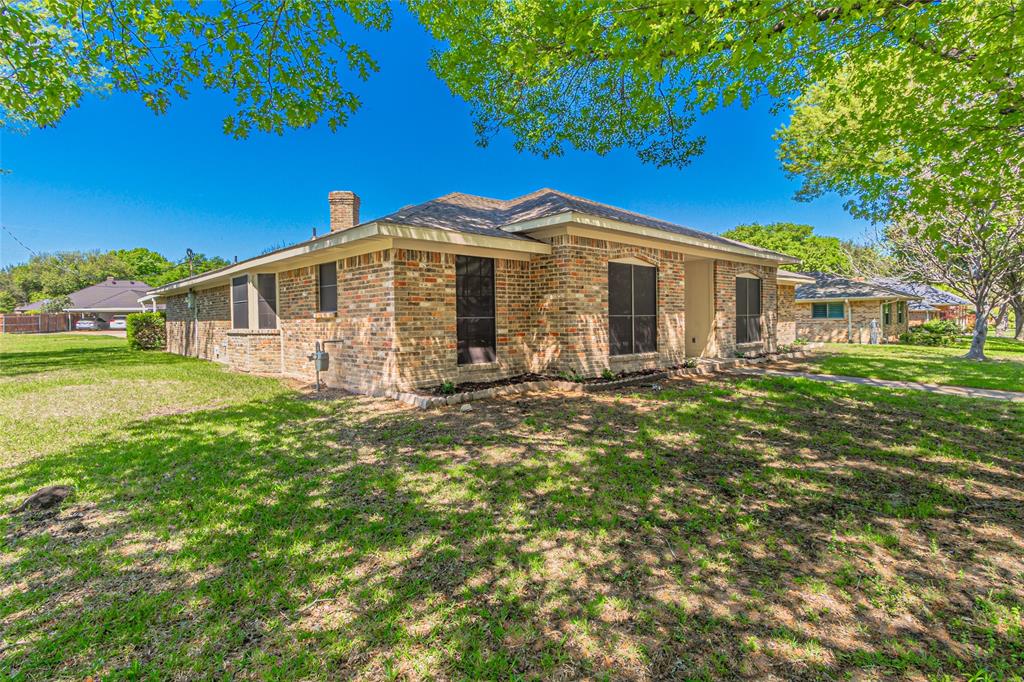 211 Molina Drive