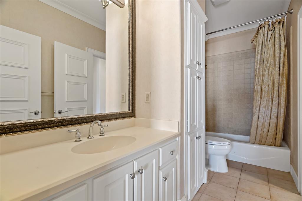 The Lakes On Legacy Drive Ph II - Residential