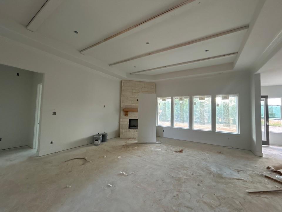 1113 Perrin Lane