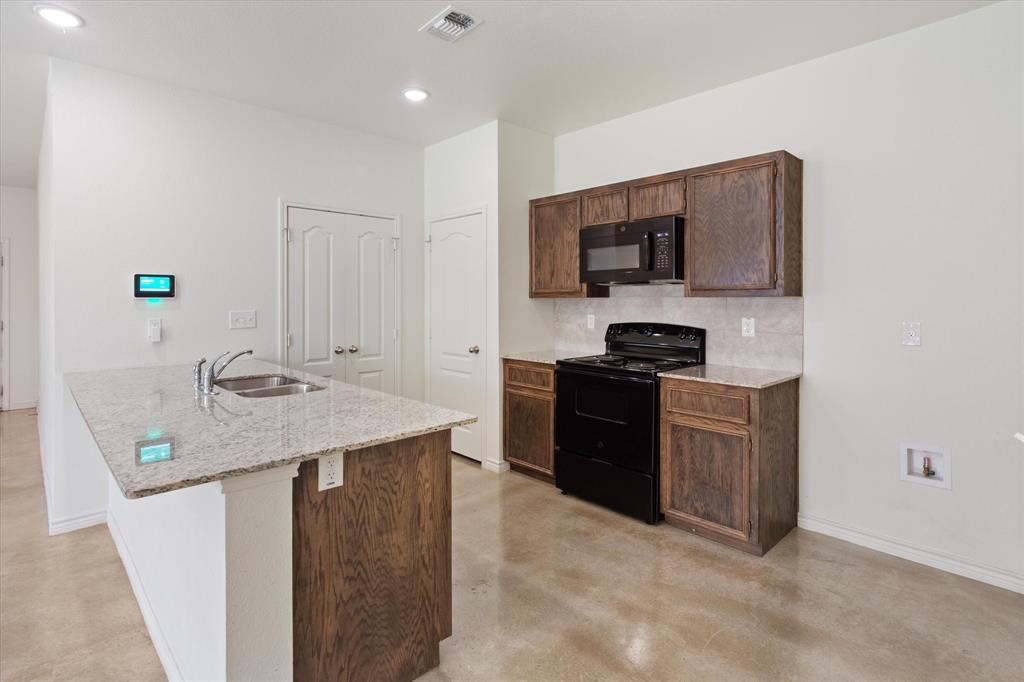 Summerfield - Residential Lease