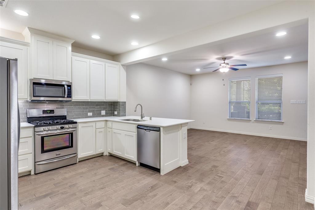 Viridian Village 1g - Residential Lease