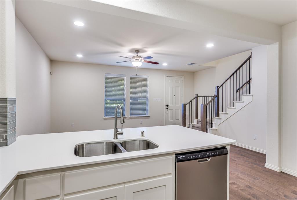 Viridian Village 1g - Residential Lease