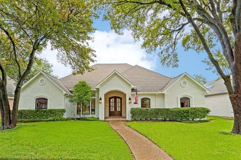 Photo of 6707 Dupper Drive, Dallas, TX 75252 (MLS # 21402998)