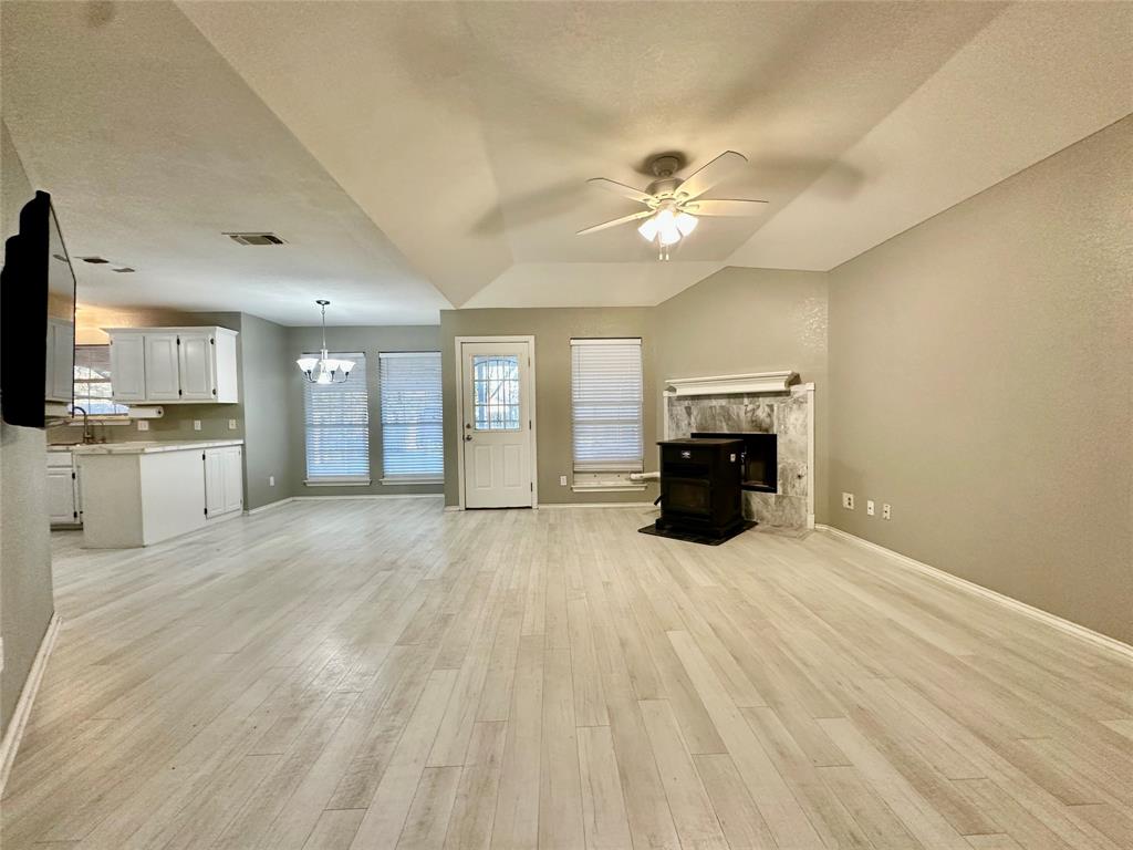 205 N Meadowview Drive