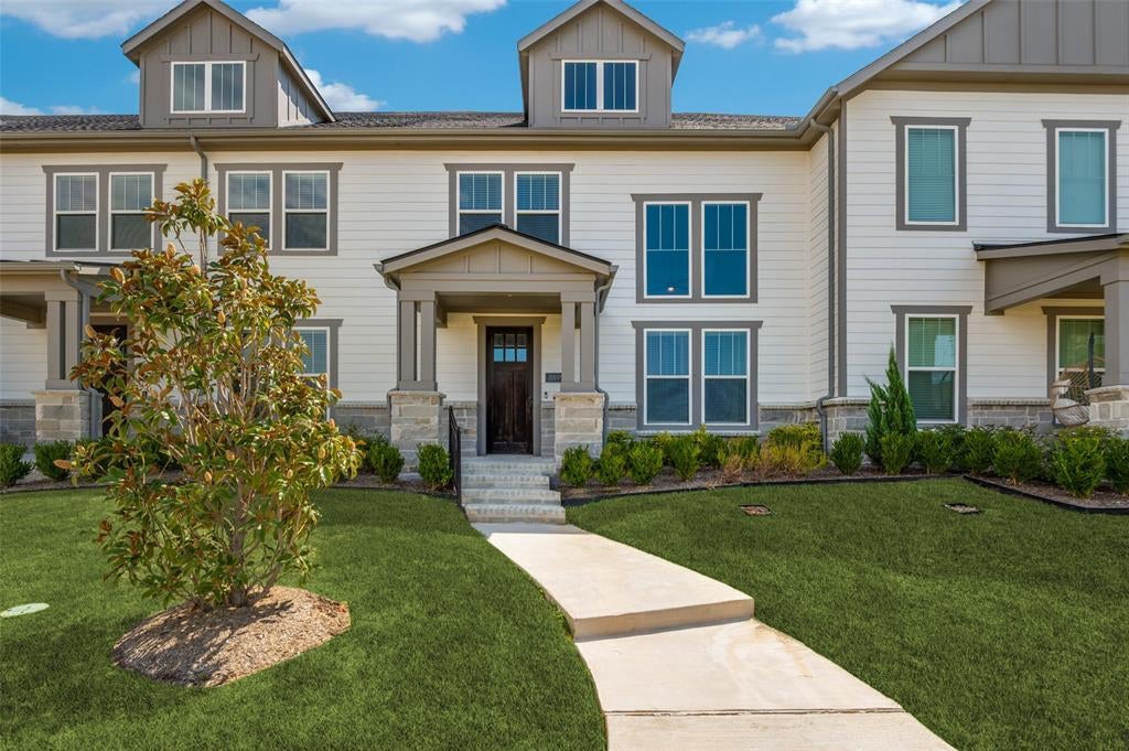 Photo of 8895 Stablehand Mews, Frisco, TX 75035 (MLS # 21375160)