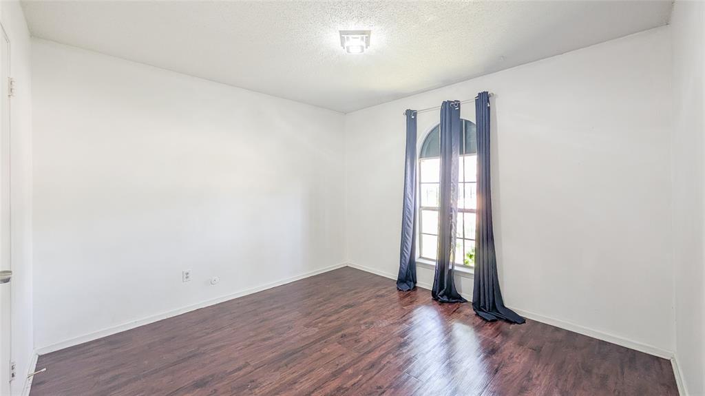 1107 Waverly Drive