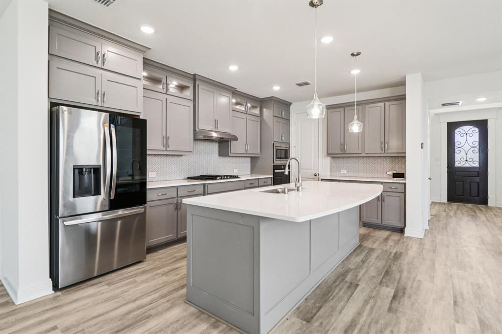 Mustang Lakes Ph Six - Residential