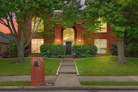 Photo of 3100 Creek Crossing Road, Mesquite, TX 75181 (MLS # 21242279)