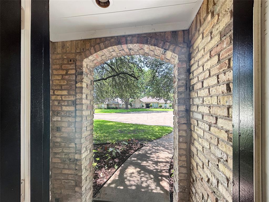 2312 Bush Circle