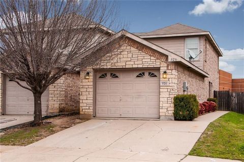 926 Walnut Street Burleson TX 76028