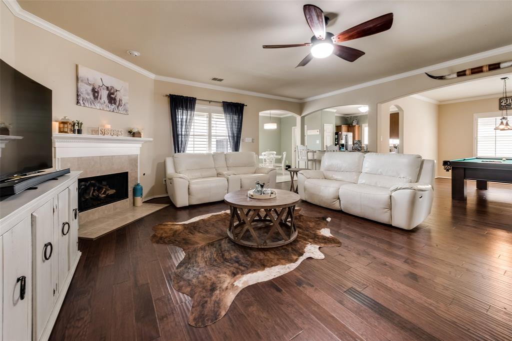 3806 Laurel Crossing Drive