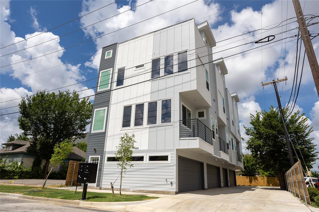 1004 Travis Avenue 4 UNITS
