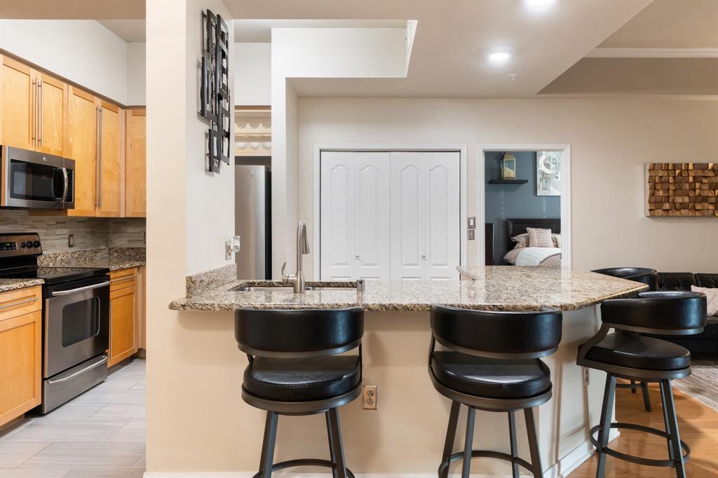 Renaissance On Turtle Creek Condo - Residential