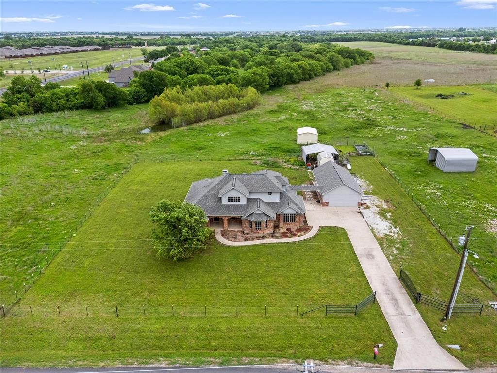 Photo of 2937 County Road 2606, Caddo Mills, TX 75135 (MLS # 21239183)