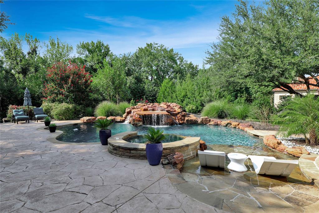 505 Creekside Drive
