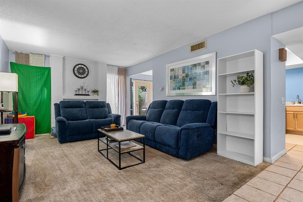 1802 Navajo Place 1802