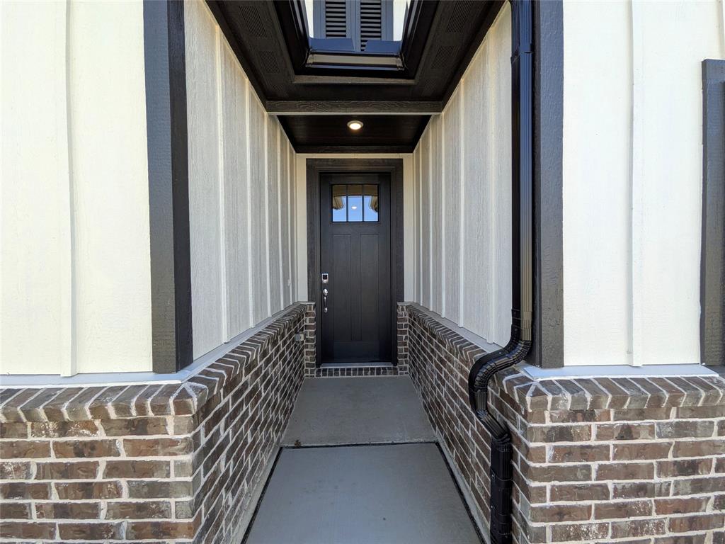 Madero - Residential Lease