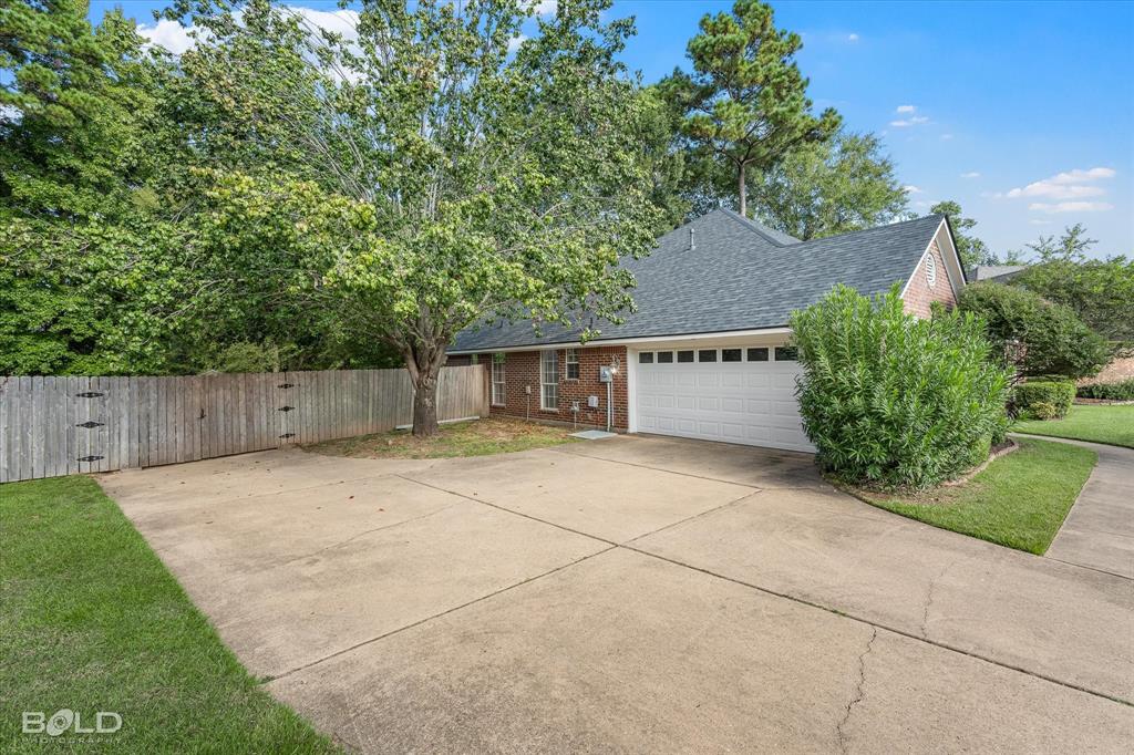 321 Blue Fox Circle