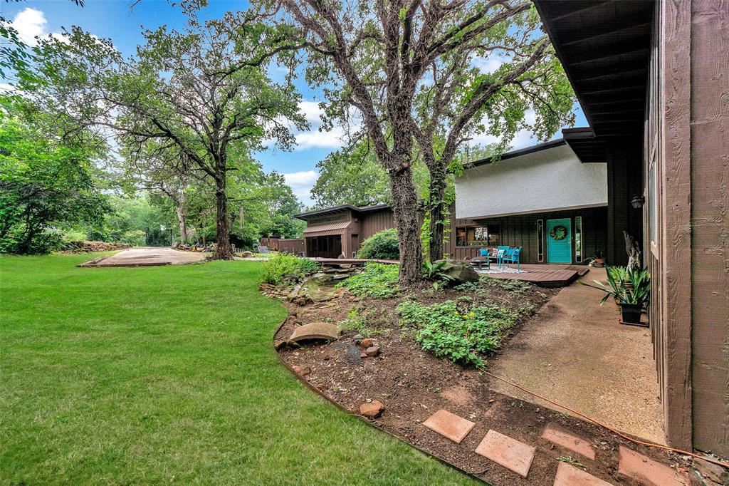 245 Sandy Lane