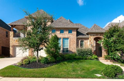 Photo of 1231 Huron Drive, Grapevine, TX 76051 (MLS # 21239361)