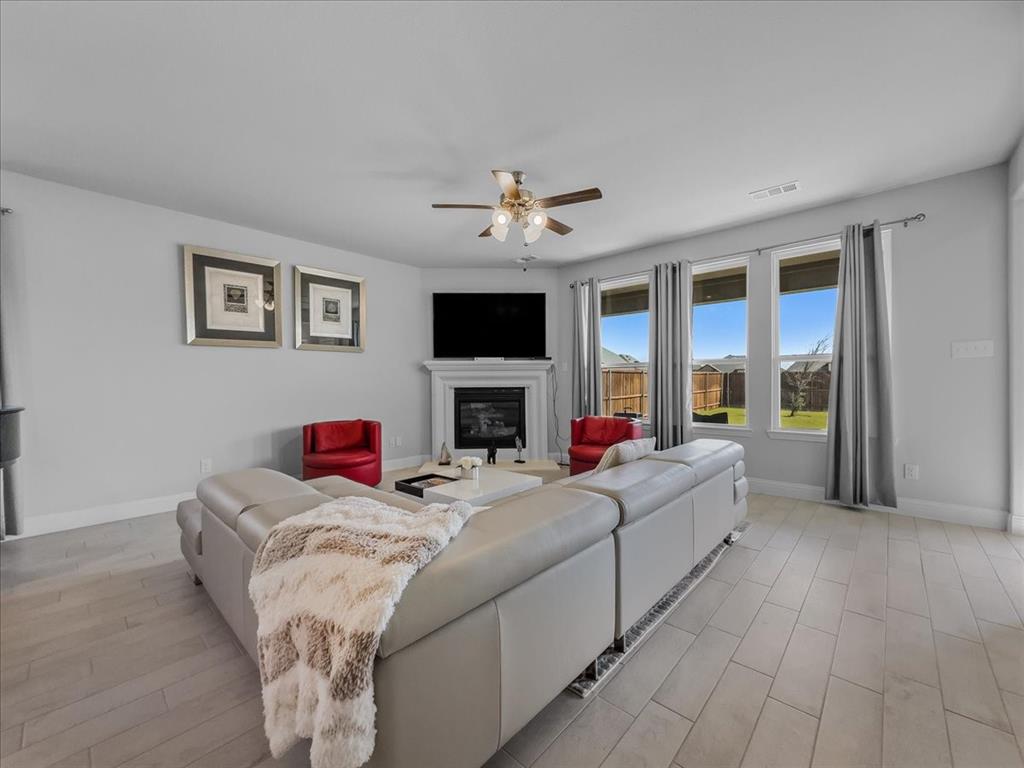 Anacapri Ph 1a - Residential Lease