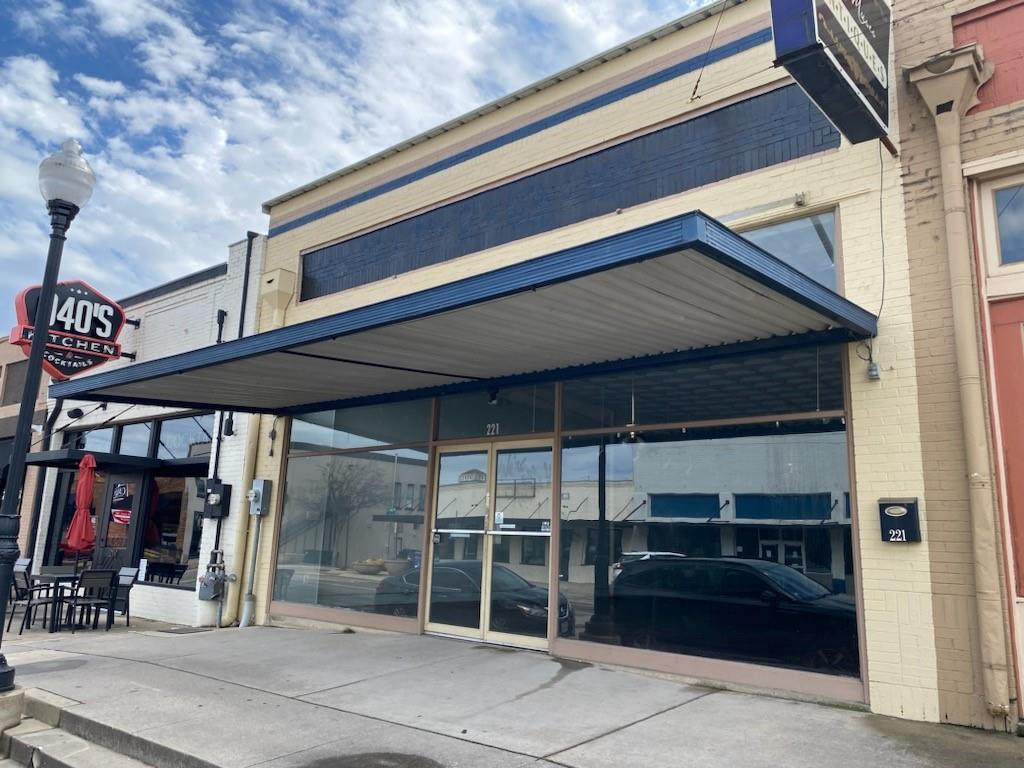 Wm Neill - Commercial Lease