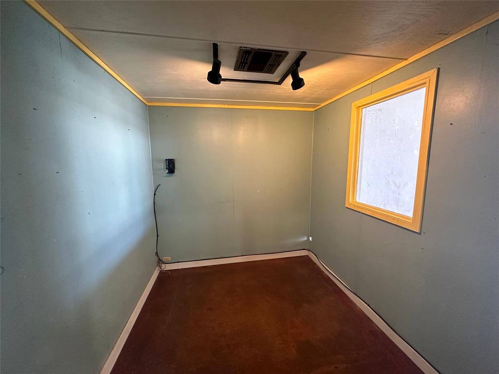 Wm Neill - Commercial Lease