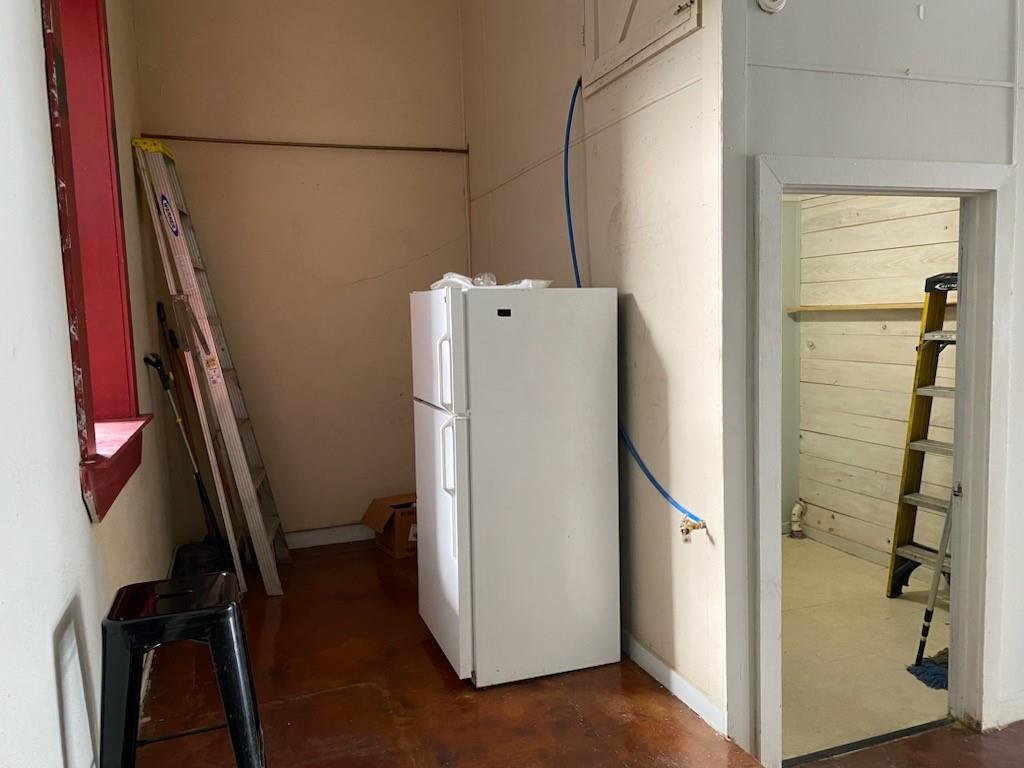 Wm Neill - Commercial Lease