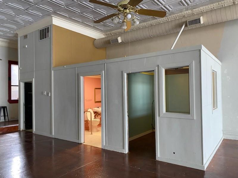 Wm Neill - Commercial Lease