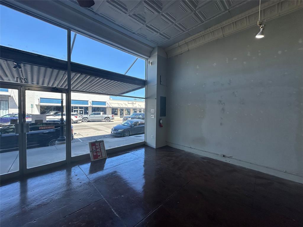 Wm Neill - Commercial Lease