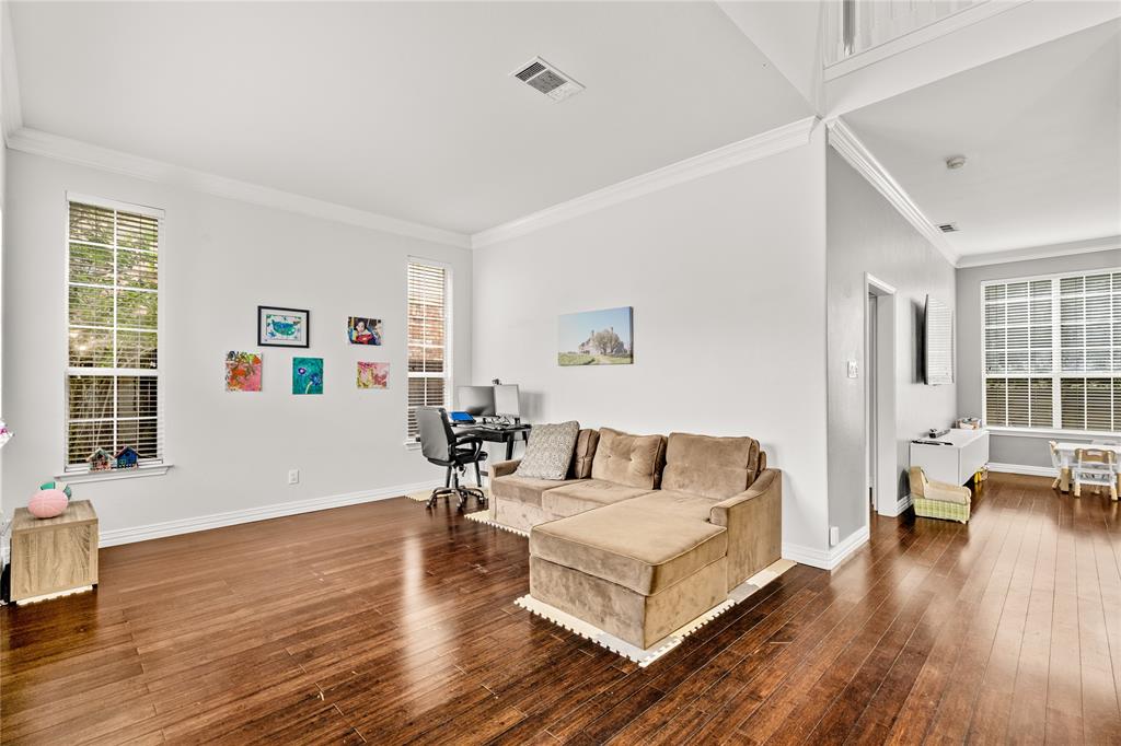 5916 Edgewood Drive