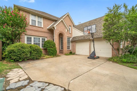 Photo of 5916 Edgewood Drive, McKinney, TX 75072 (MLS # 21341721)