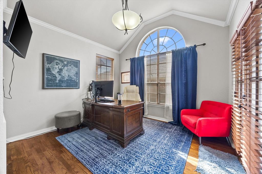 1125 Shores Boulevard