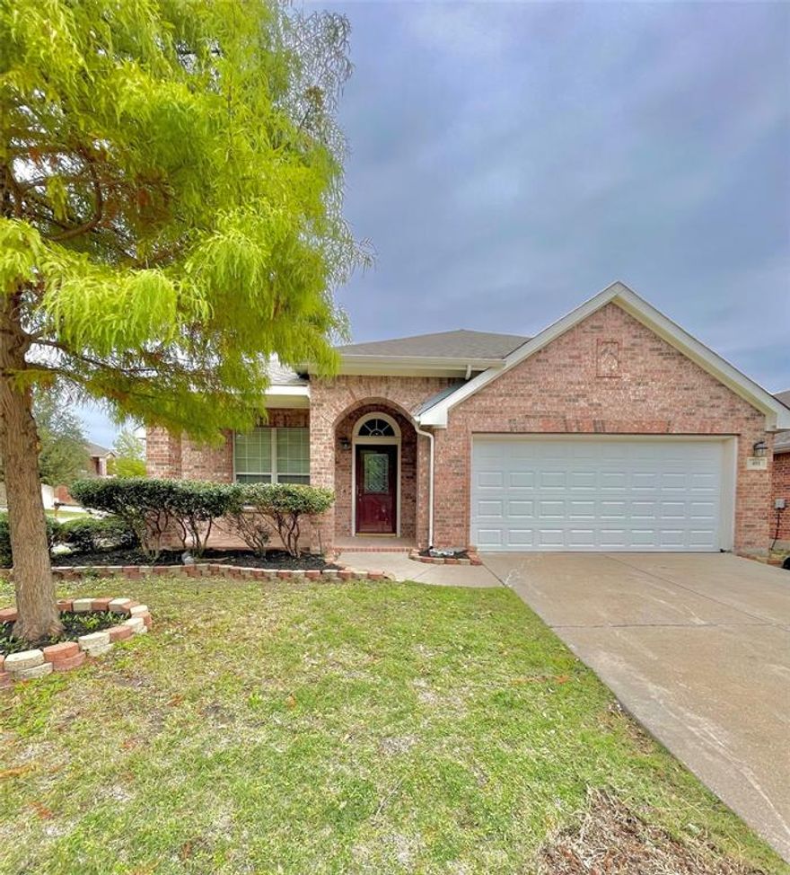 LOOK NO MORE! FRESHLY PAINTED THROUGHOUT. ALL NEW FLOORING!. Darling 1 story 3 bd 2 living area floor plan in popular Paloma Creel South subdivision, corner lot, community pool & playground, secluded Master, kitchen is open to living area with fireplace. BONUS covered back patio. Do not miss this one!