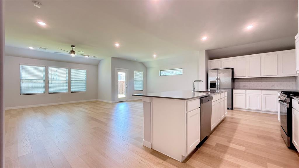 1911 Sandpiper Way