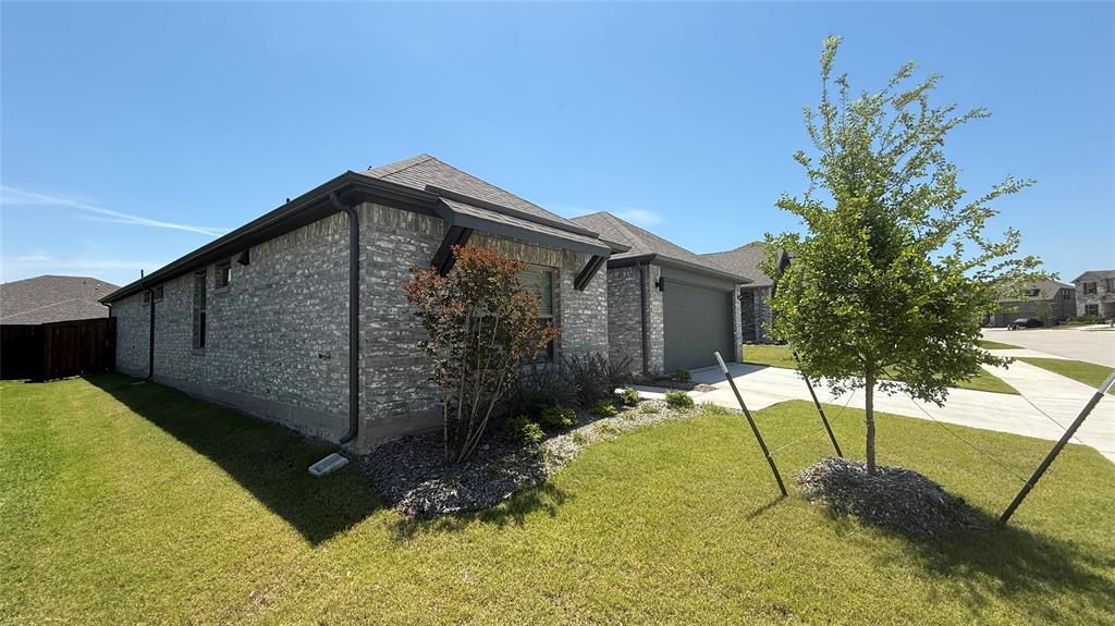 1911 Sandpiper Way