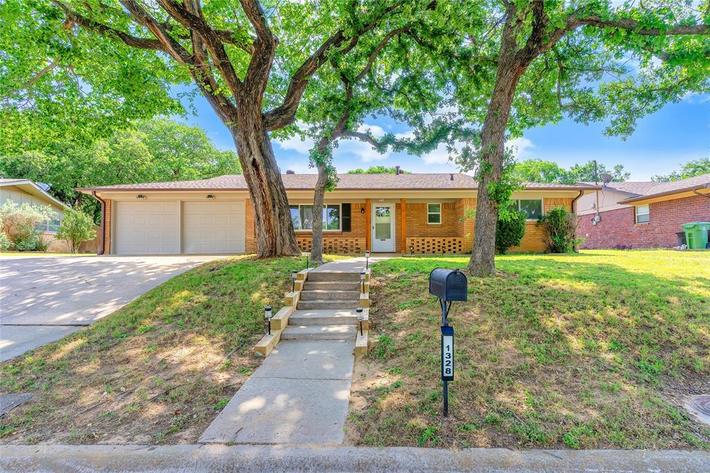 1328 Brookside Drive