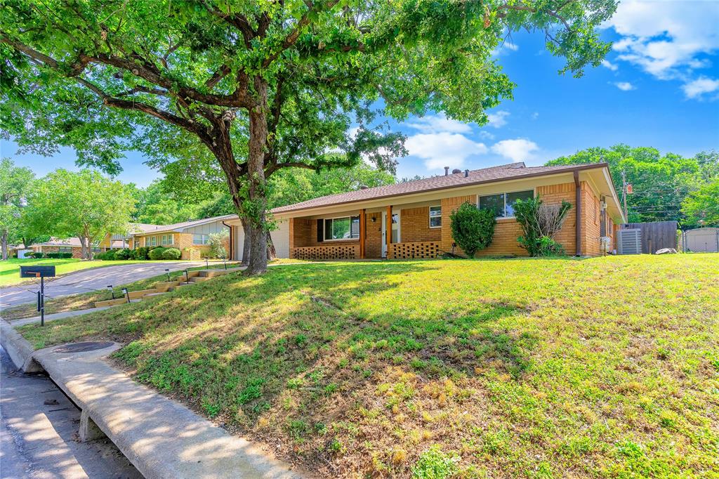 1328 Brookside Drive