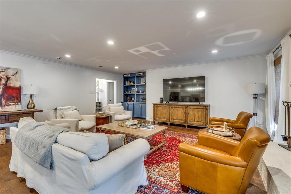 Ridglea Country Club Estate - Residential