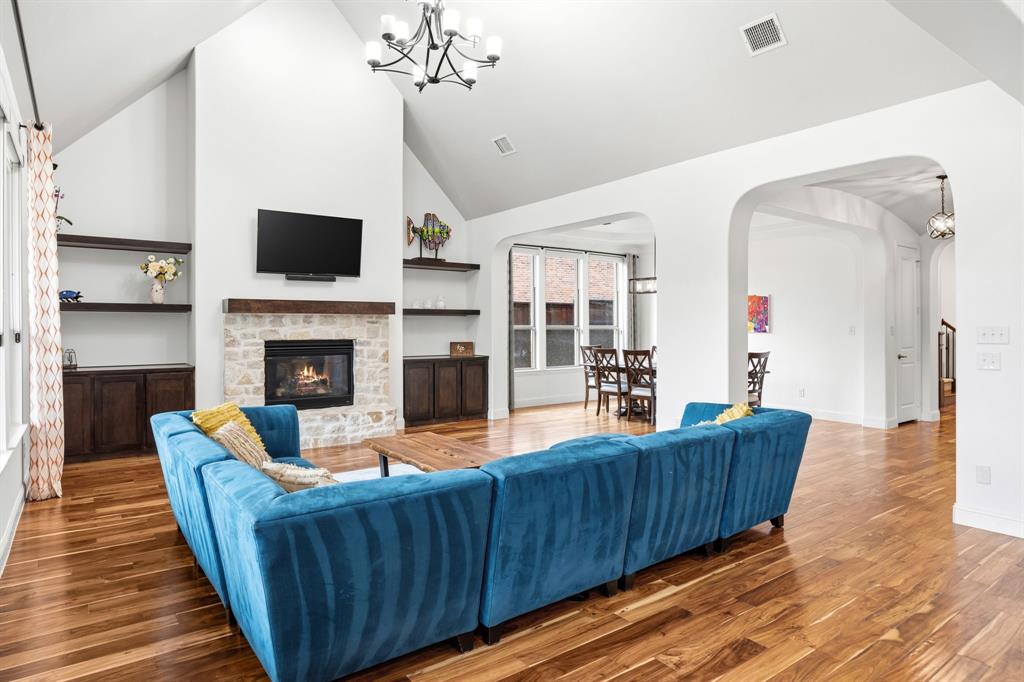 1642 Jeffrey Drive