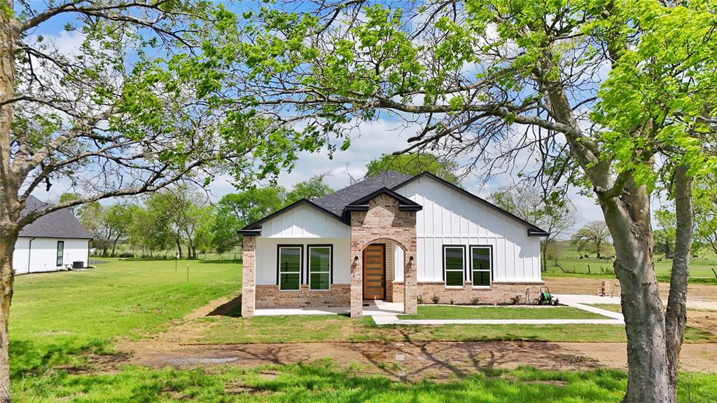 8808 US HWY 69