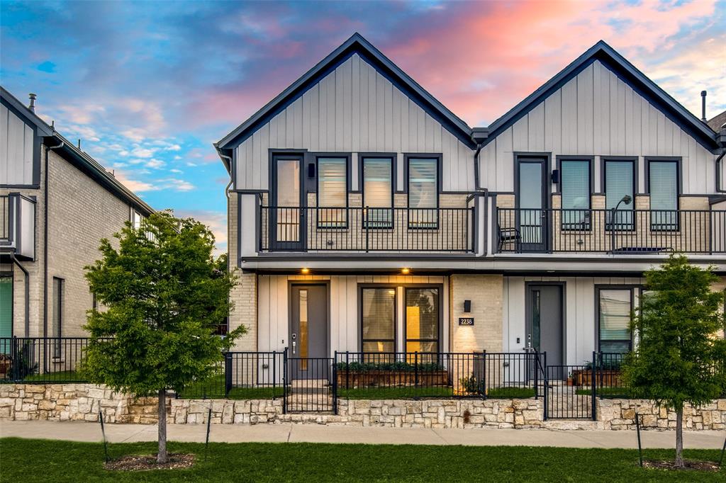 Fort Worth Ave Twnhms - Residential Lease