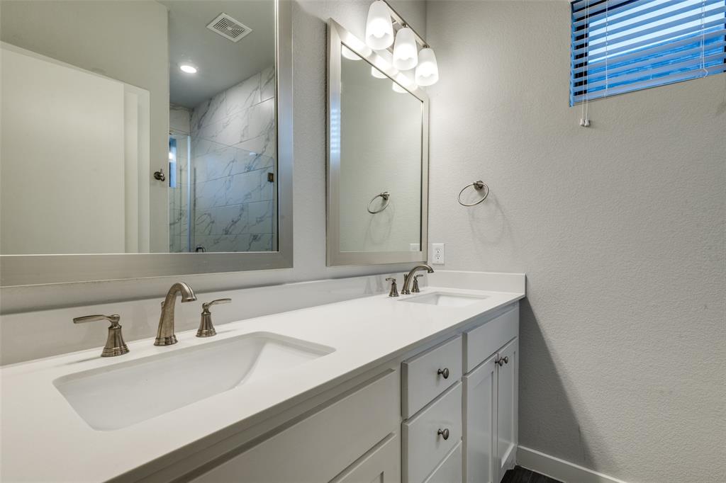 Fort Worth Ave Twnhms - Residential Lease