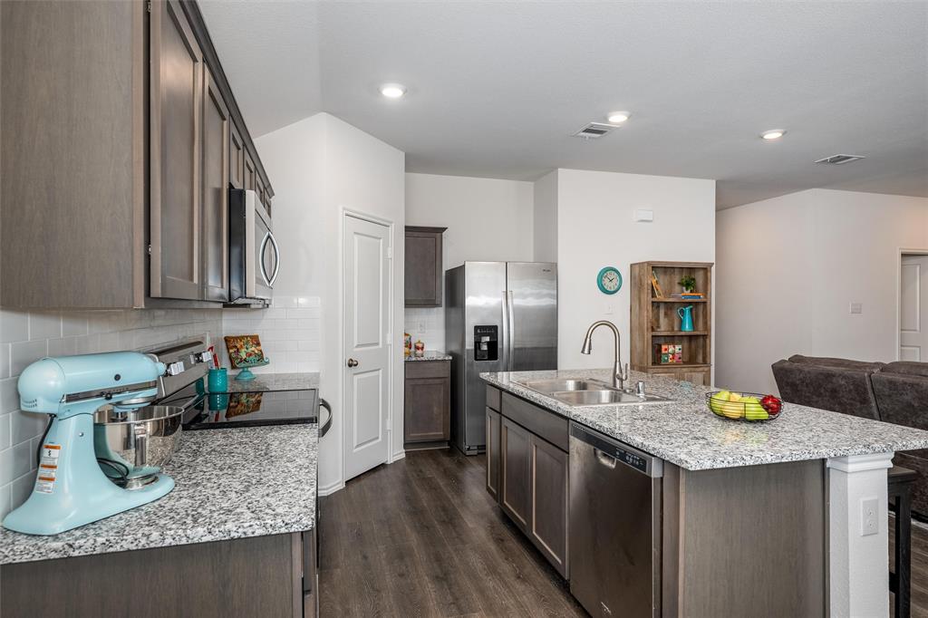 Magnolia Ph 4 - Residential