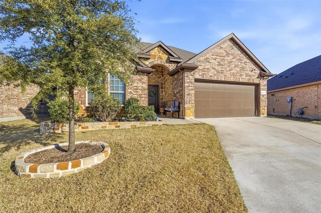 Photo of 949 Philadelphia Street, Fate, TX 75189 (MLS # 21156284)
