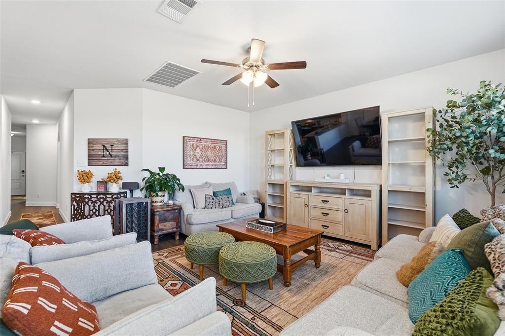 949 Philadelphia Street