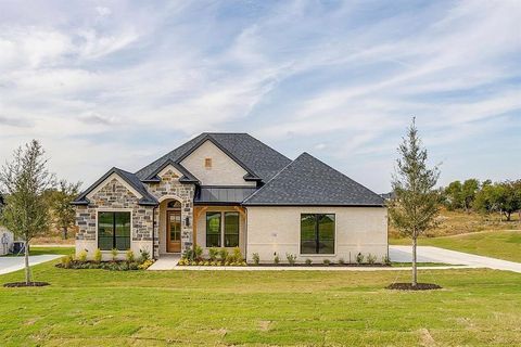 320 Slimp Bluff Azle TX 76020