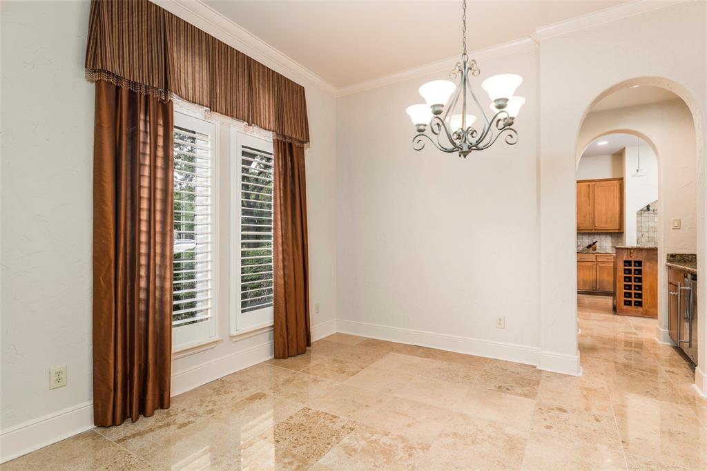 3710 Dustin Trail