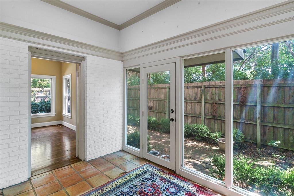 Preston Place 03 - Land